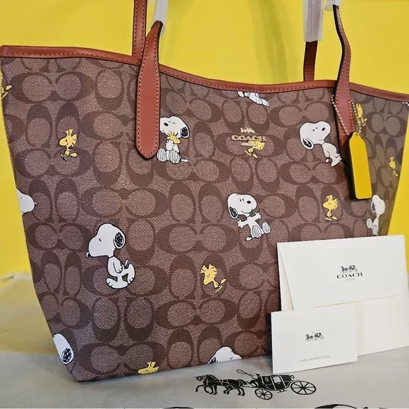 Coach Brown Tote with Snoopy and Woodstock🥯🥯 - Picture 2 of 6